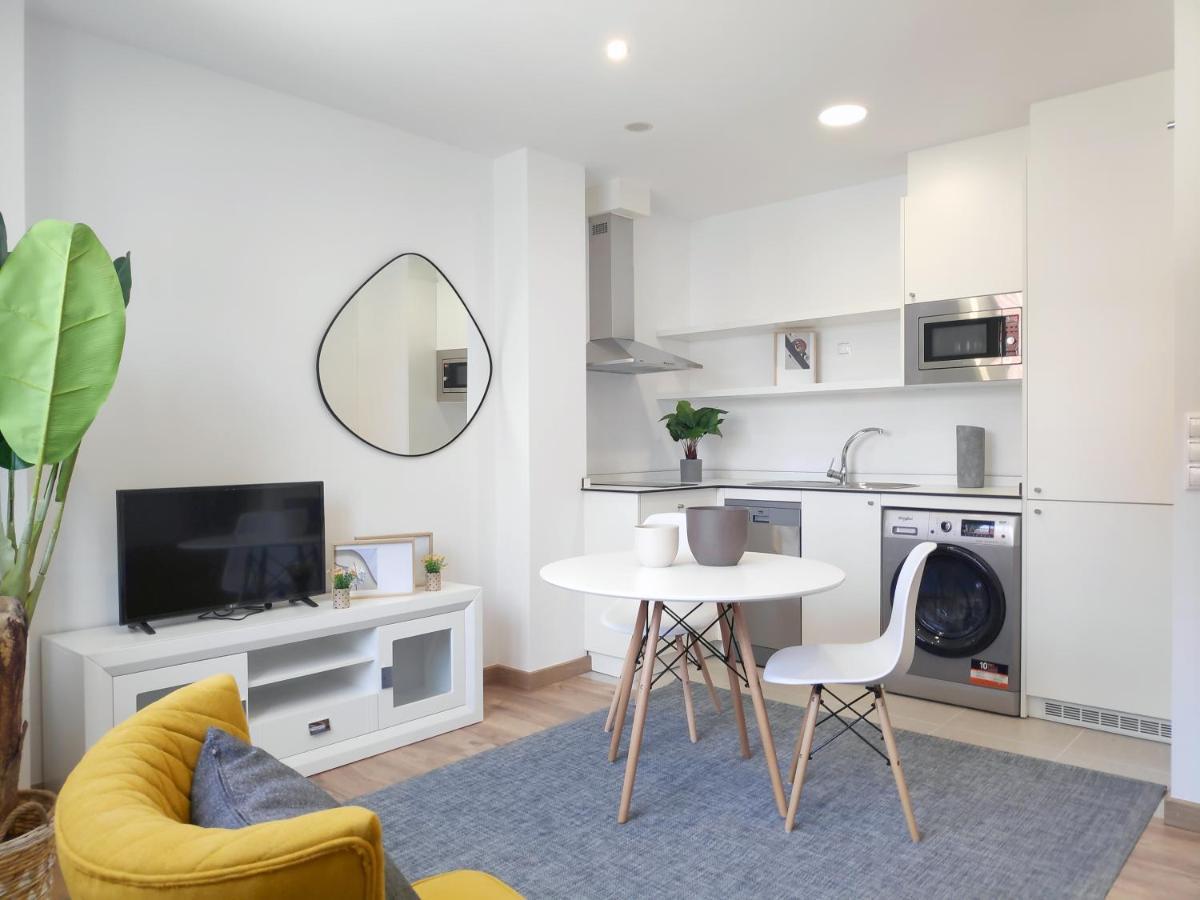 Apartamentos Rey By Como En Casa Сантяго де Компостела Екстериор снимка