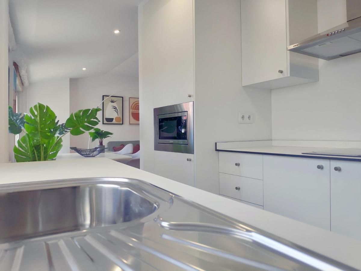 Apartamentos Rey By Como En Casa Сантяго де Компостела Екстериор снимка